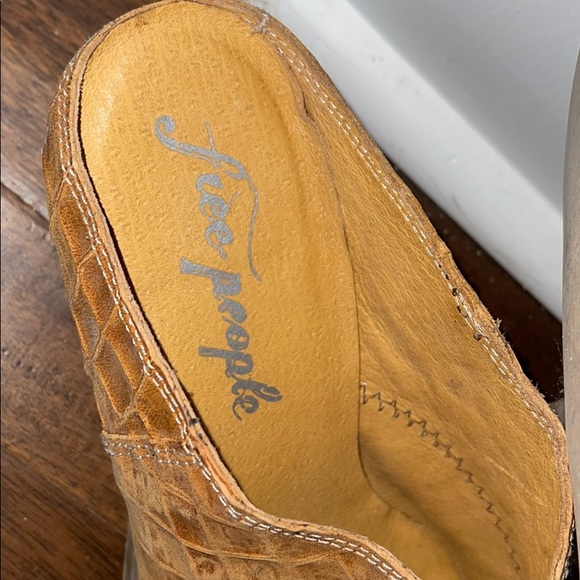 Free People Dress Shoes - Picture 2 of 4